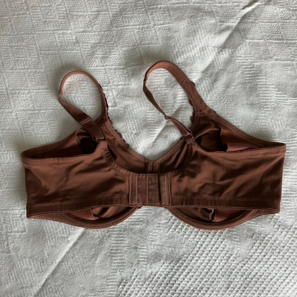 EUC Wacoal Bra 42D - Picture 3 of 5